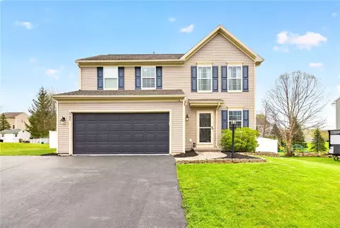3196 Peacock Cir, Macedon, NY 14502