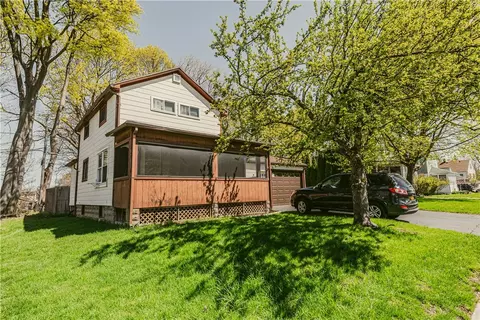 474 Lake Shore Boulevard Ext, Irondequoit, NY 14617