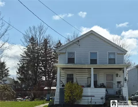 67 Ruggles St, Dunkirk, NY 14048