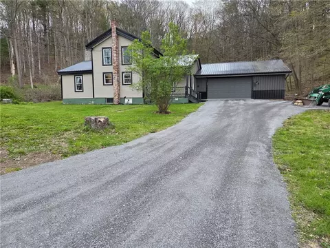 3793 County House Rd, Jerusalem, NY 14527