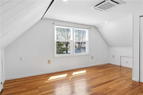 Bedroom - 4877 Culver Rd, Irondequoit, NY 14622 photo 4 of 5