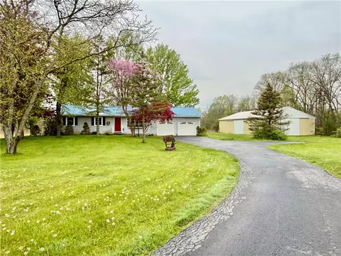 1526 State Route 414, Tyre, NY 13148