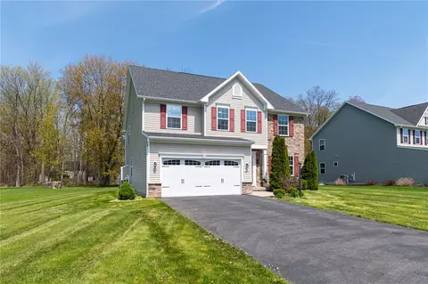 708 Hillspring, Webster, NY 14580