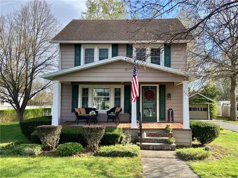 553 W Franklin St, Horseheads, NY 14845