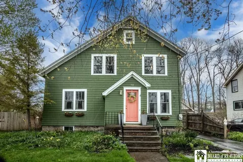112 Los Robles St, Amherst, NY 14221