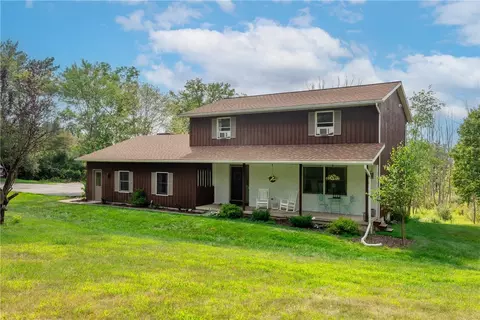 29 Valley View Dr, Elmira, NY 14903
