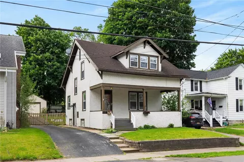 128 W Ivy St, East Rochester, NY 14445