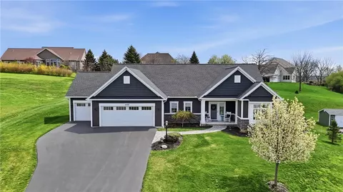 4986 W Ridge Run, Canandaigua, NY 14424