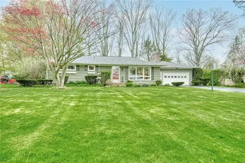 16 Toni Ter, Chili, NY 14624