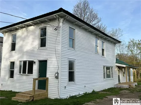 10 Water St, Hanover, NY 14062