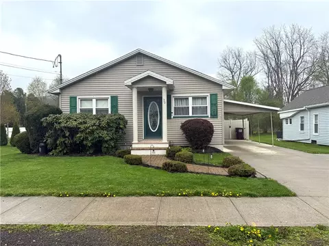 30 Elm St, Canisteo, NY 14823