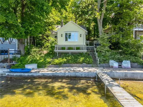 4338 E Lake Rd, Livonia, NY 14487