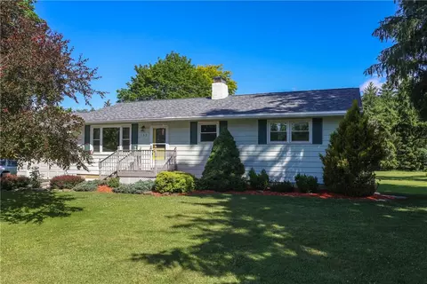 133 Veteran Hill Rd, Horseheads, NY 14845