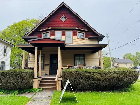 102 Early St, Wellsville, NY 14895