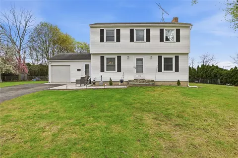278 Whipple Ln, Irondequoit, NY 14622