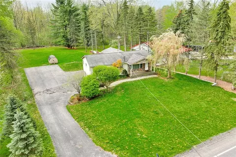 924 Ridge Rd, Ontario, NY 14519