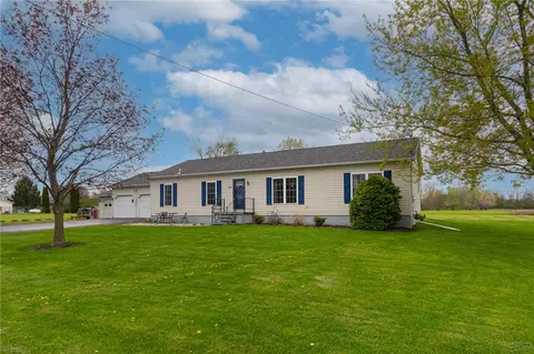 588 Marshall Rd, Waterloo, NY 13165