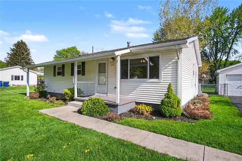 277 Lycoming Rd, Rochester, NY 14623