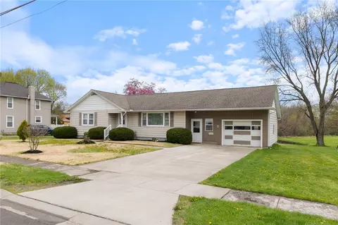 210 Lincoln St, Wayland, NY 14572