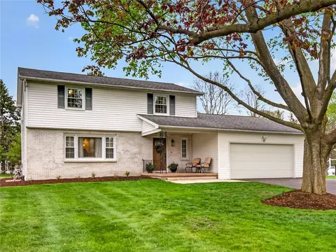 47 City View Dr, Rochester, NY 14625