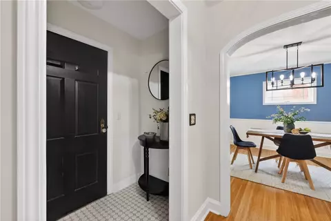 Entry Way - 24 Westbourne Rd, Irondequoit, NY 14617 photo 1 of 5