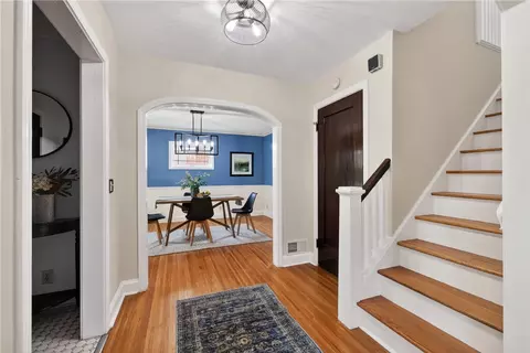 Entry Way - 24 Westbourne Rd, Irondequoit, NY 14617 photo 2 of 5