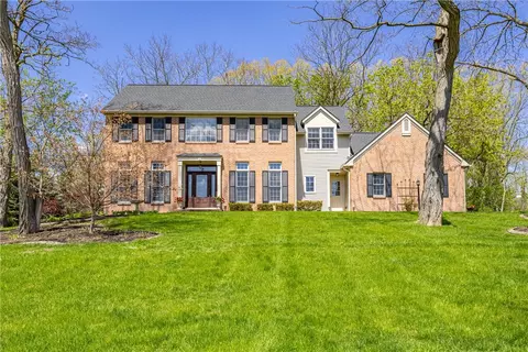 6 Bowns Hill Ln, Perinton, NY 14450