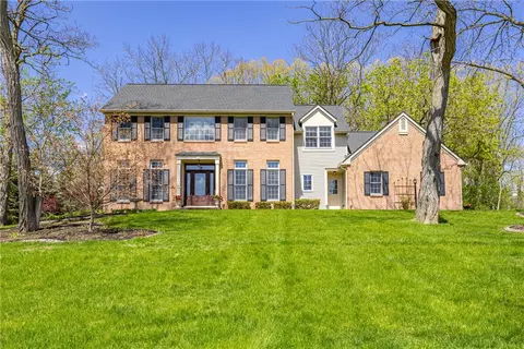 6 Bowns Hill Ln, Perinton, NY 14450
