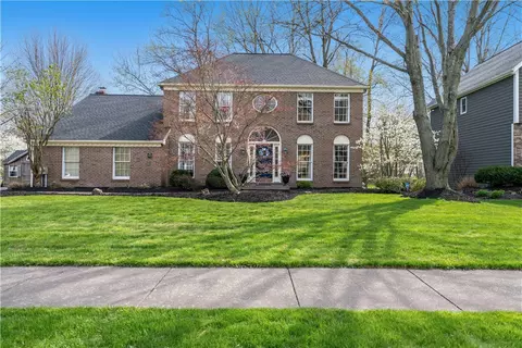 3460 Woodlands Cir, Macedon, NY 14502