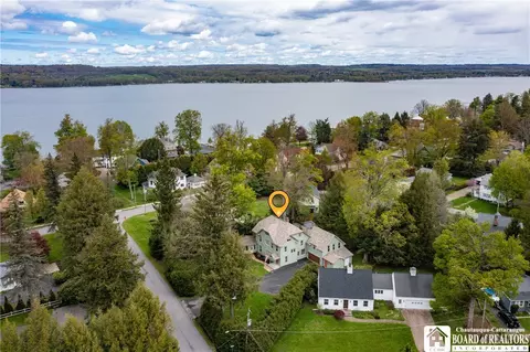 19 Winchester Rd, Busti, NY 14750