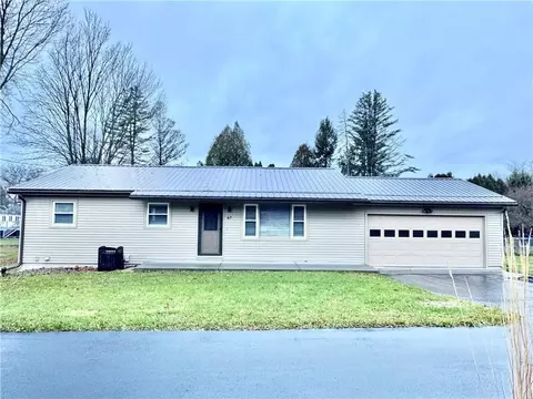 67 Briarcliff Dr, Horseheads, NY 14845