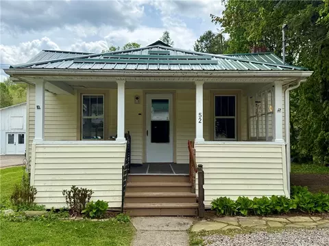 52 Dyke St, Andover, NY 14806