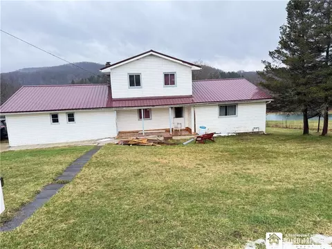2415 Maple Ave, Franklinville, NY 14737