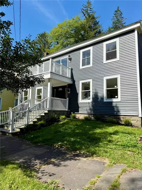 27 N Washington Ave, Oxford, NY 13830