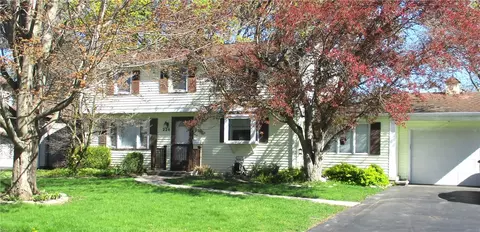 224 Saint Johns Dr, Greece, NY 14626