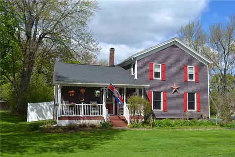 21 N Main St, Riga, NY 14428