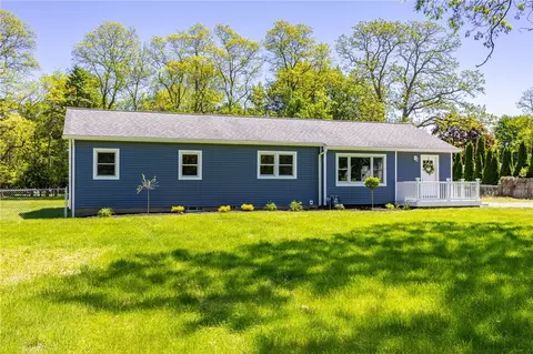 249 Dickinson Rd, Webster, NY 14580