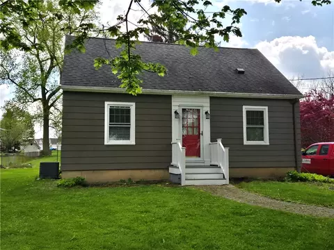 110 High St, Avon, NY 14414