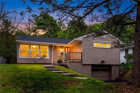 68 Pinnacle Rd, Rochester, NY 14620
