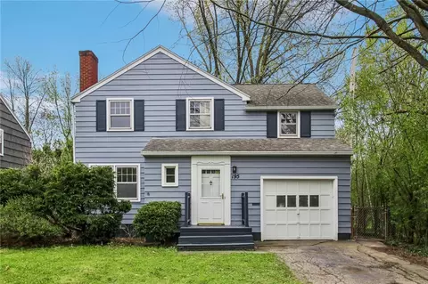 195 Lattimore Rd, Rochester, NY 14620
