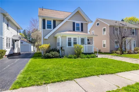 94 Delray Rd, Rochester, NY 14610