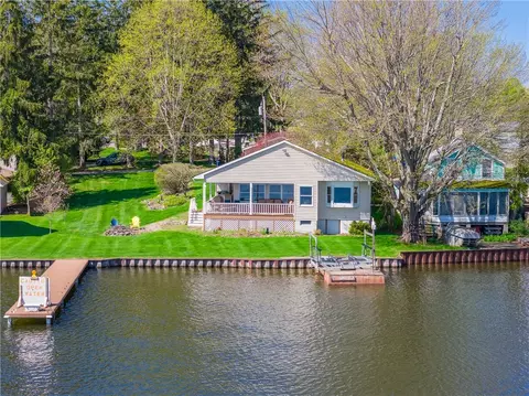 8233 S Shore Rd, Sodus Point, NY 14555