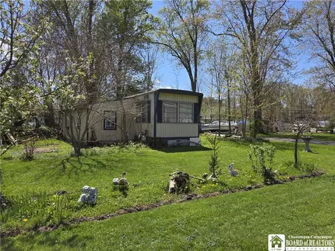 2400 Keller Rd, Busti, NY 14710