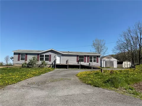 1293 Spring St, Springport, NY 13034