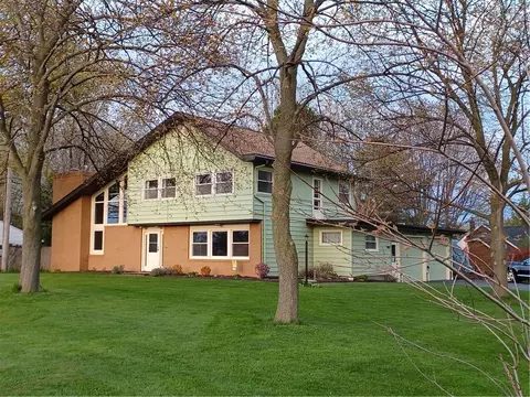 790 Pinnacle Rd, Pittsford, NY 14534