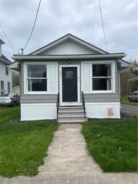 16737 Kenmore Rd, Kendall, NY 14476