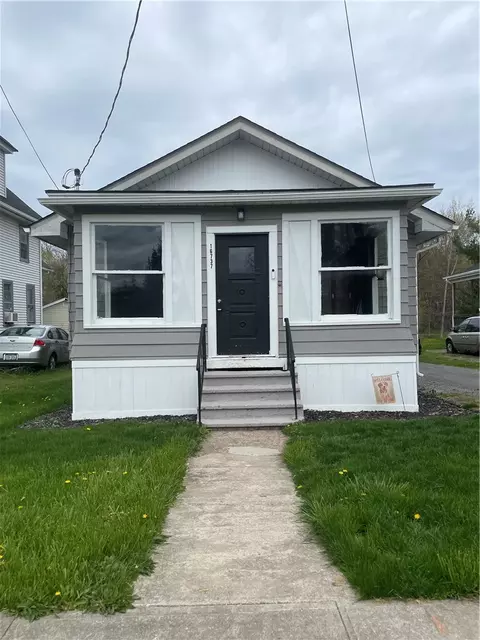 16737 Kenmore Rd, Kendall, NY 14476