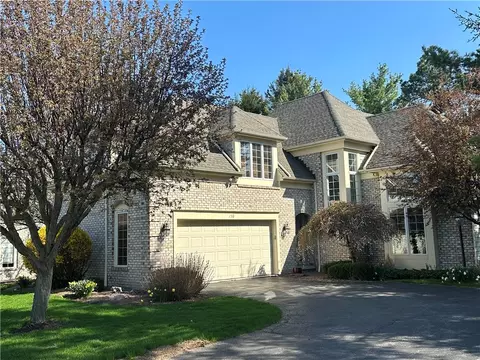 150 Regatta Dr, Webster, NY 14580