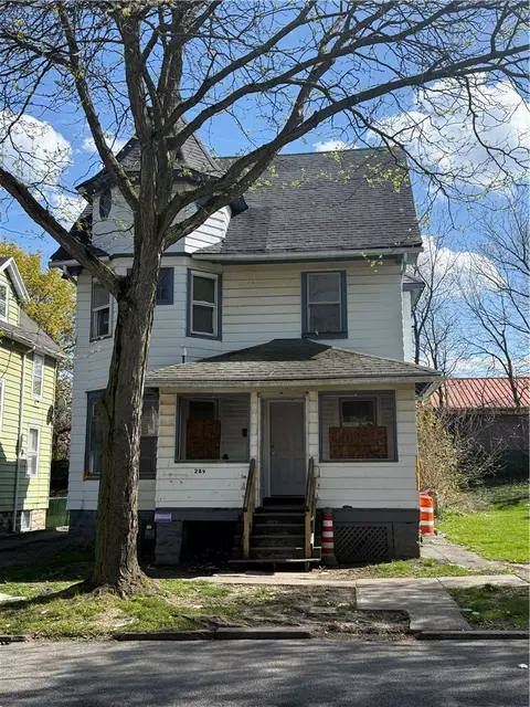 289 Emerson St, Rochester, NY 14613