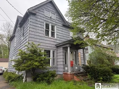 98 Myrtle St, Jamestown, NY 14701